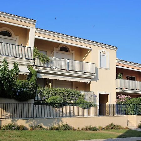 Appartement Les Pins Bleus A8 Sainte-Maxime Exterior foto